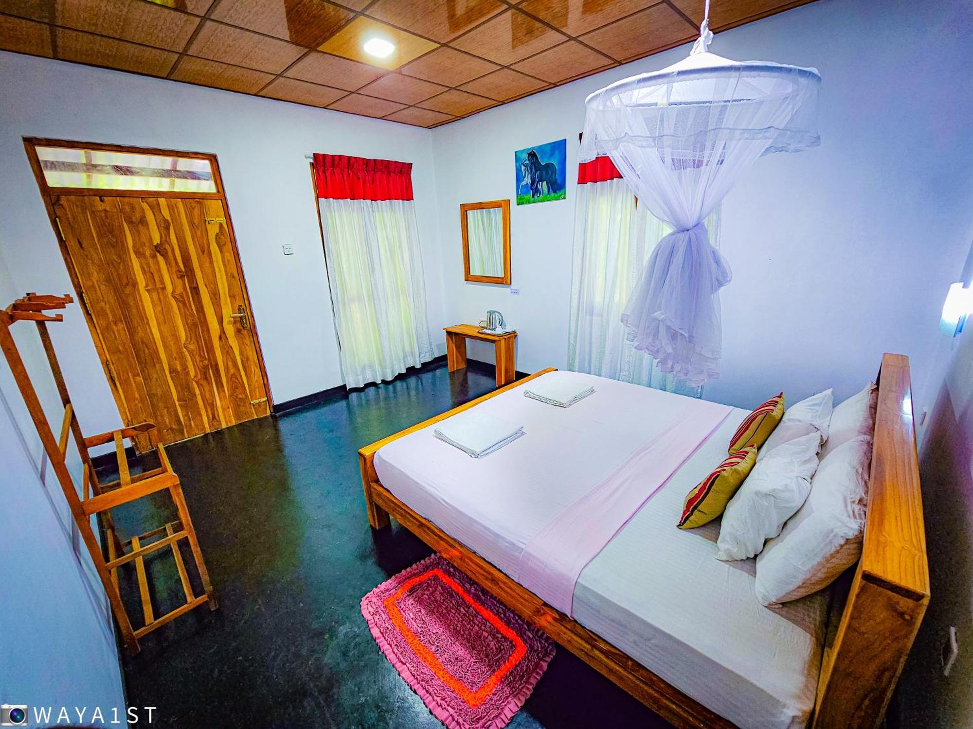Hotel Bright Sun Safari Udawalawe Exterior foto